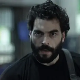 Eyvallah. #veliaht #timur #akinakinozu #beniöneçıkart #keşfet 