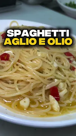 🍝 Our SPAGHETTI AGLIO E OLIO is one of the dish favorites! Come on down and give this dish a try!  #Love #fyp #nyceats #follow #SmallBusiness        