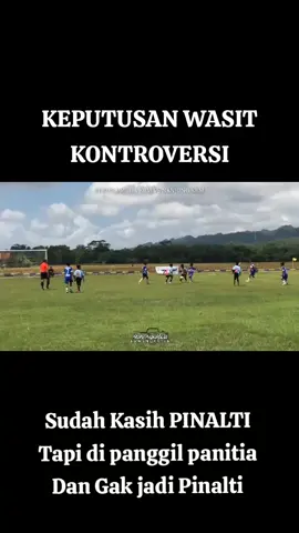 Keputusan wasit Mutlak ❎ Keputusan Panitia Mutlak☑️ #story #sepakbola #wasit #Pinalti #indonesia 