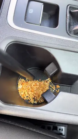 The suction is seriously strong on this small vacuum 👌 #carvacuum #suction #carcleaning #cardetail 