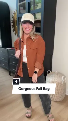 Suede season is here 🍂✨ This bag is the definition of cozy chic—soft, structured, and ready to elevate every fall outfit. Tap the cart to snag yours before it sells out! #bag #suedebag #fallbag