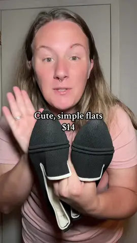 Cute, simple, inexpensive flats. #womensfashion #flats #womensshoes #sliponshoes #fallfashion 