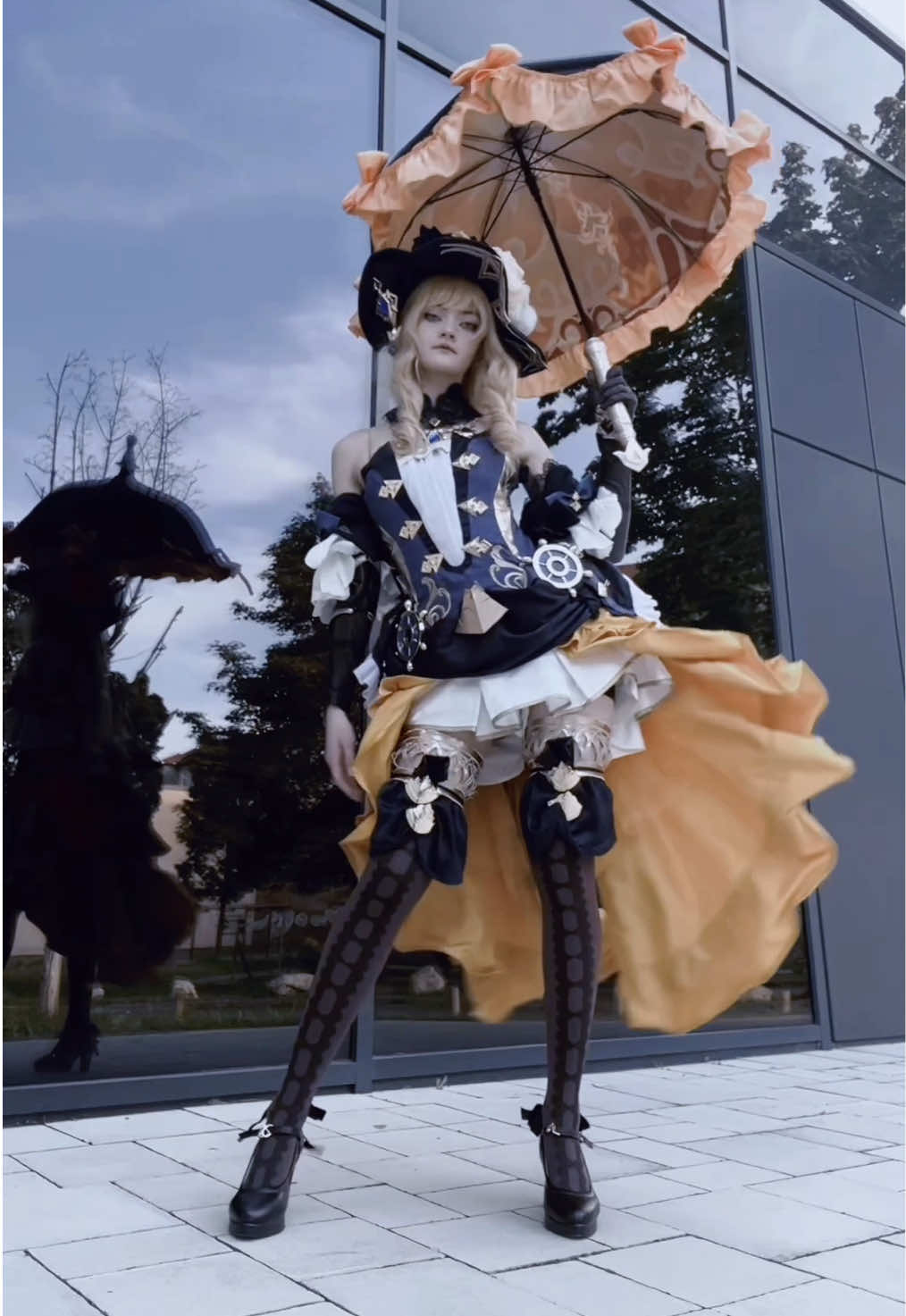 Had so much fun this weekend!! Here’s the first Navia video 🫶  Cos Borrowed from @K8DANS ⭐️  Thank you for letting me wear her at the convention  #navia #GenshinImpact #naviagenshinimpact #naviacosplay #fyp 
