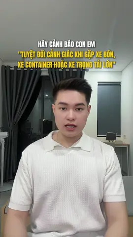 Nhất là các em học sinh cấp 3 đi xe điện, kĩ năng xử lý tình huống còn kém. Gặp trường hợp như trong video sẽ không thể xử lý luôn…