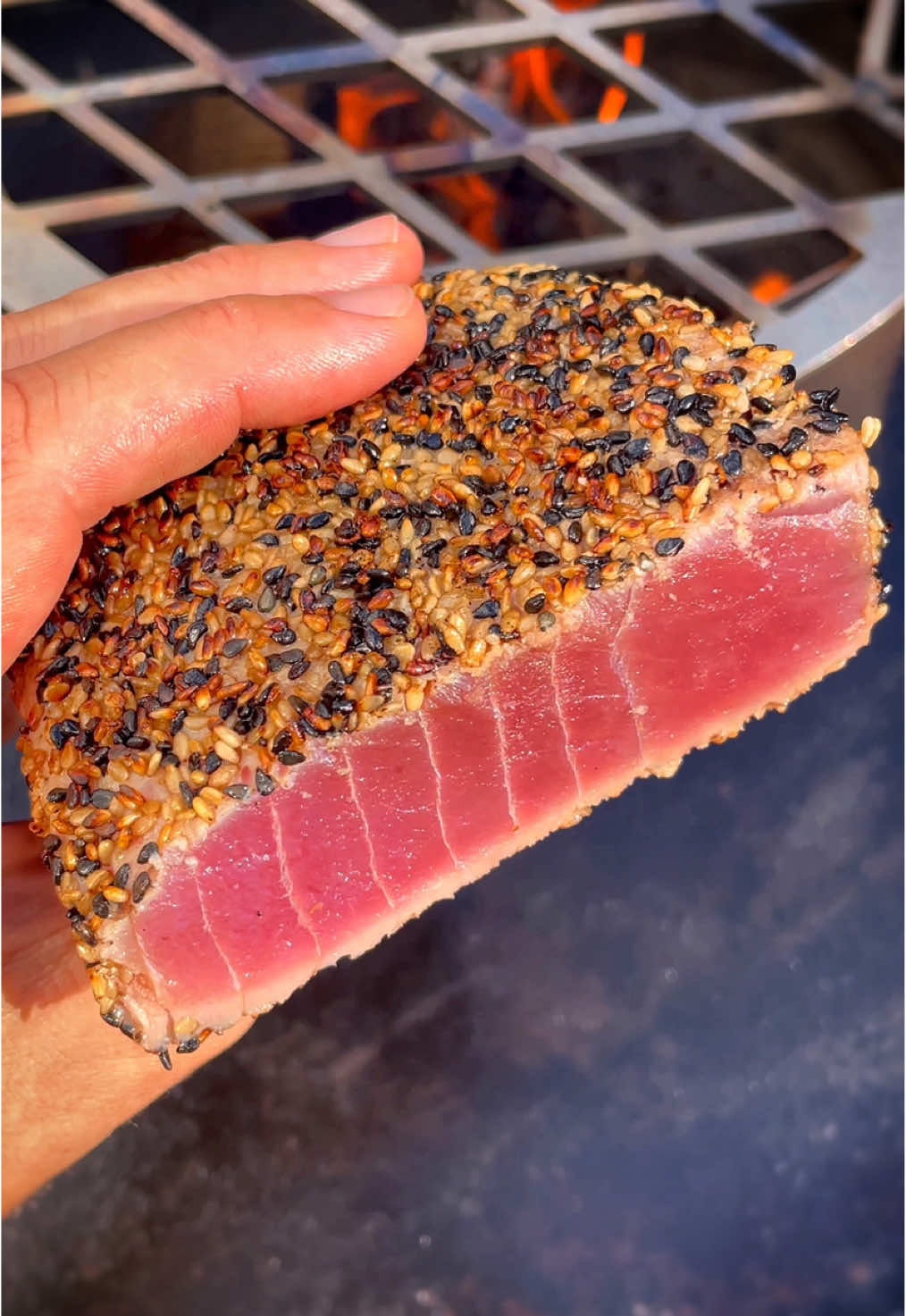 🐟 Juuuicy Tuna 💦 - ➡️ Too RAW🤮 or PERFECTION😍⁉️