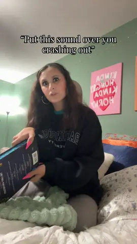 The book crash out was real #bookishtiktok #bookishthings #BookTok #booktoker #bookcrashout #onestar #onestarreviews 