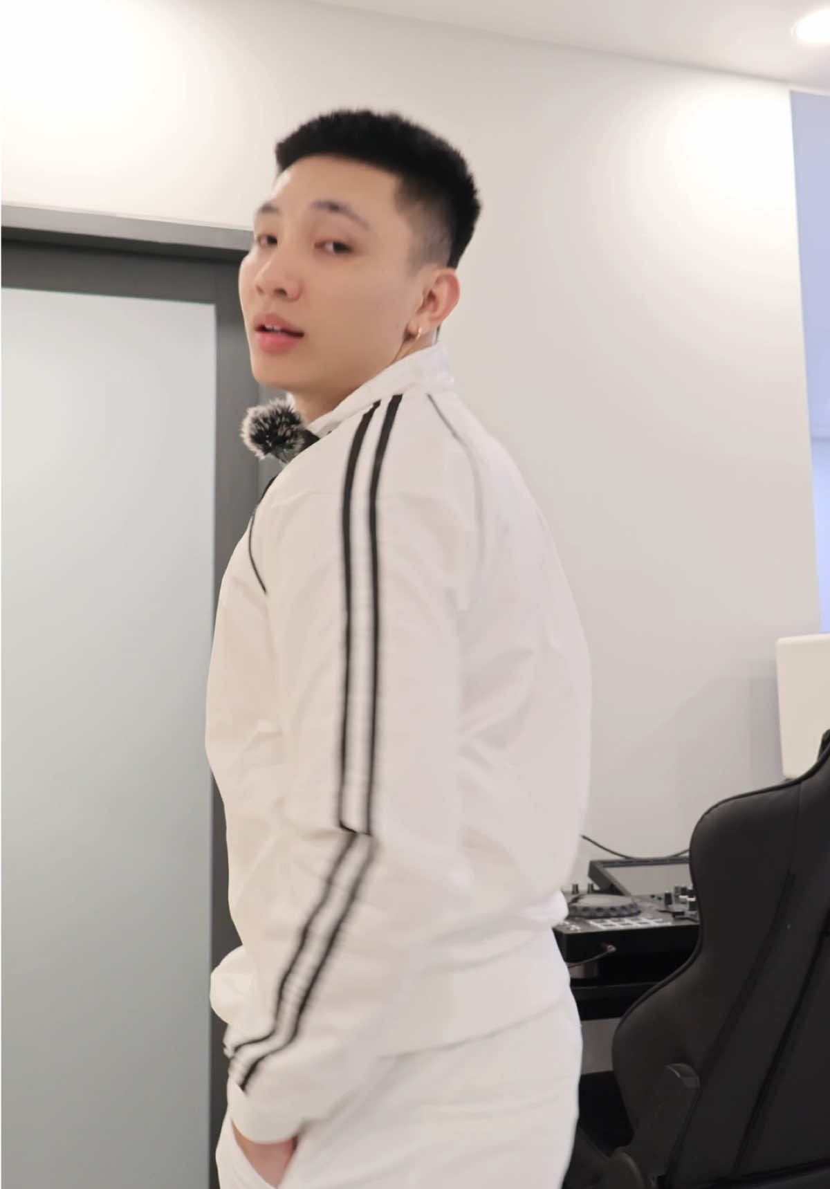Áo khoát mặt lên nói lên sự cá tính 🥰🥰🥰 