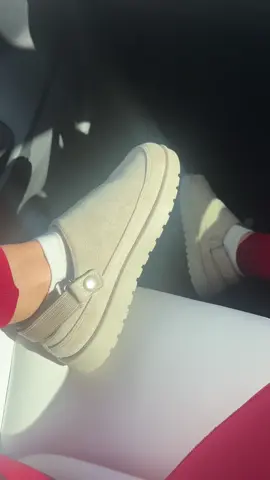 Sunday shoes☁️