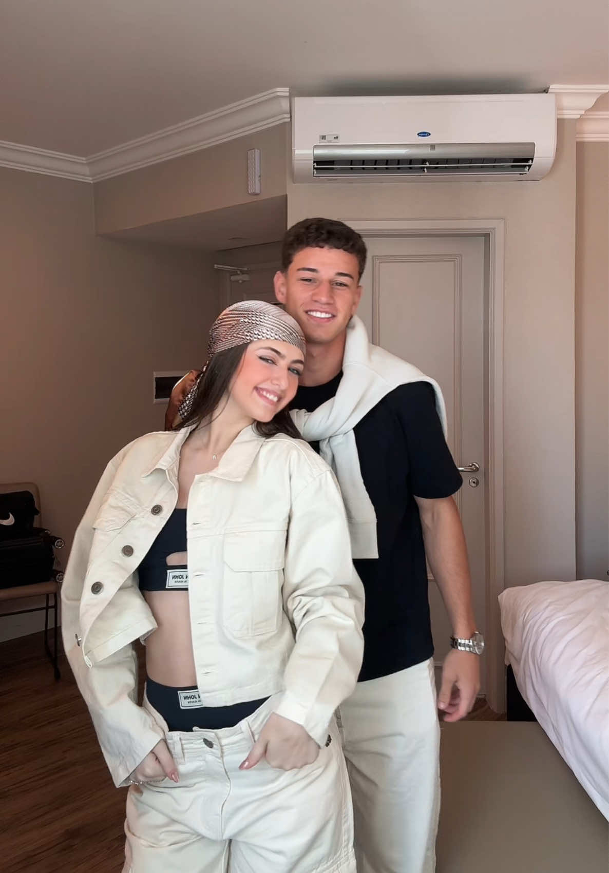 prontos pro último dia de the town 🖤