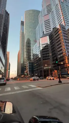 Welcome to United States of America 😍❤️🇺🇲 #unitedstates #estadosunidos #foryou #chicago #newyork  Chicago, travel Chicago, winter road trip in Chicago, scenic city winter drive, snow drive, Trump International Hotel & Tower Chicago, London House Chicago