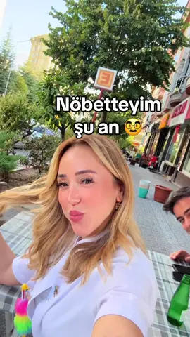 Bir pazar nöbetinde eczanedeyiz 🎭💁🏼‍♀️😍📣😎 Sunday shift 🤓🥸 #pharmacy #sunday #keşfetteyizzz #keşfetbeniöneçıkar #fypage @blok3real 