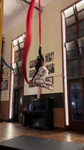 #fyp #viral #explore #circus #hammock 