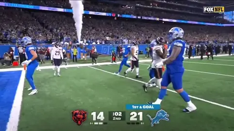 The second I saw him do this I haddddd to add the sound to it 😭😭 #fyp #clockit #amonrastbrown #stbrown #detroitlions 