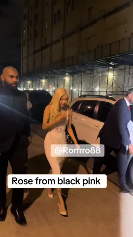 #rose #blackpink #newyorkfaahionweek #vma @ROSÉ Paul 