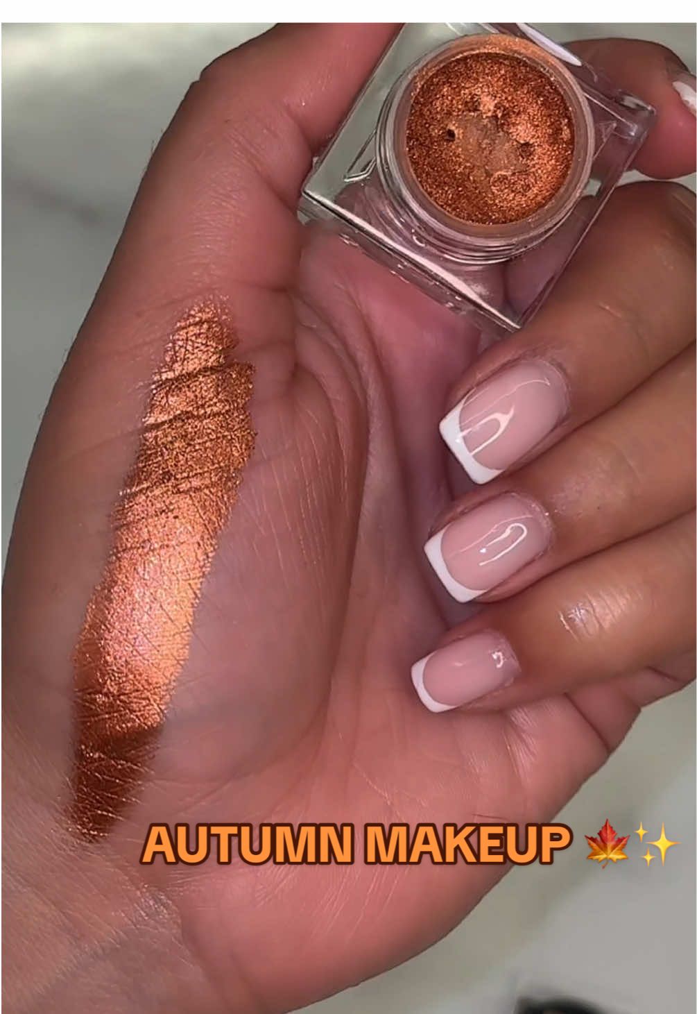 FALL SEASON IS COMINGGGG!! 🍁 #eyeshadow #eyemakeup #taketwocosmetics #beautybrand #makeup 