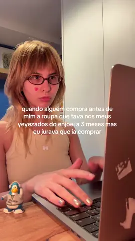 vocês depois que eu comprei o conjuntinho do enjoei que tava nos yeyezados de todes (juro a atuação gal gadot escola de atores!) #enjoei #fashiontiktok #vaiprafy #vintagefashion 
