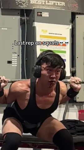 Last rep on squats💀💀 #fyp #GymTok #squat #squats #gymmotivation 