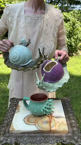 Double test pour! #ceramicart #snailtok #teapot #pottery #goblincore 