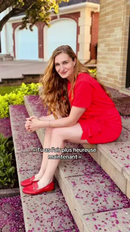 Charlotte qui lui tient la main en courant tsé 🥺💙 #famille #healing #mère #enfant #québec 