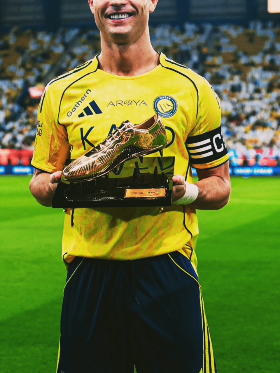 Ronaldo won golden boot award again in saudi pro league #saudiproleague #alnassr #ronaldo #goldenboot #fifa 