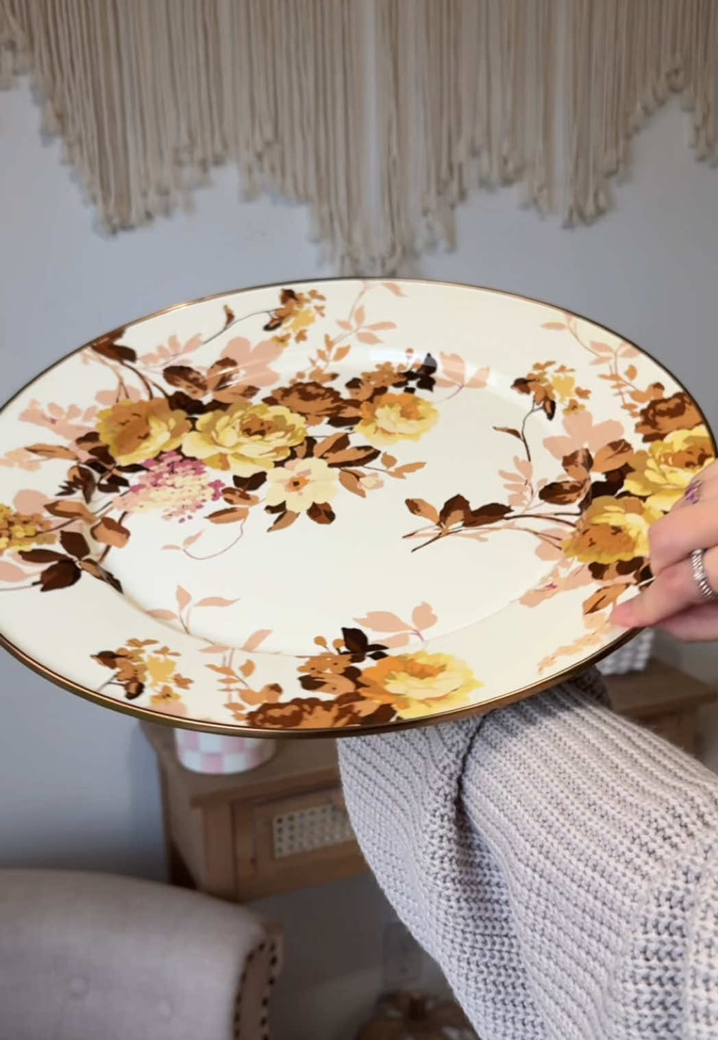 The Mackenzie Childs serving platter that’s gorgeous on your table or on the shelf! 🤎✨ This 16-inch serving platter is just as practical as it is beautiful - hand painted with sleek gold trim, slightly dipped center with raised edges so food actually stays put, and versatile enough for salads, charcuterie, desserts, or even a holiday ham. The colors are already selling out! Click the orange cart above my name to grab your favorite pattern before it’s gone 💫 #mackenziechilds #luxuryhomedecor #cottagecoredecor #tiktokshopcreatorpicks #creatorsearchinsights 