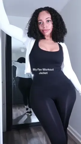 Perfect Fit, Size Medium #yogaoutfit #workoutjacket #yogaoutfit #pilatesoutfit #mfvim 
