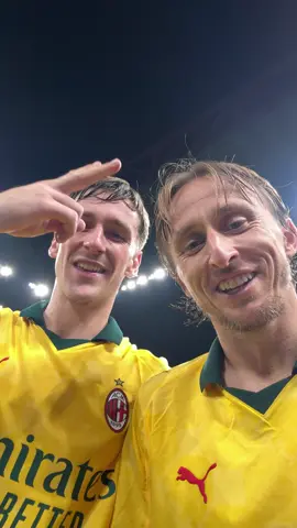Luka 😍❤️🖤 #Modric #acmilan #tiktokfootball #tiktokcalcio 