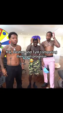 Deshae look shredded 😳 #kaicenat #meme #tylil #deshaefrost @Kai Cenat @Deshae Frost @thetylilshow  