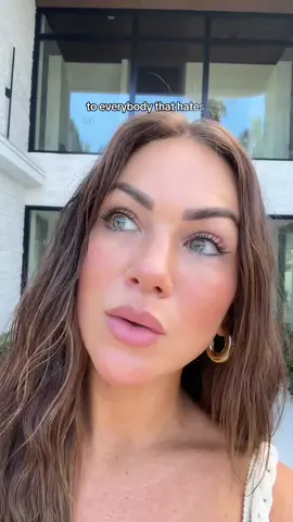 I won’t shut up about these lashes #creatorsearchinsights #magneticlashes #makeuphacks 