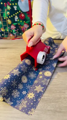 Unlock your Christmas colors.#christmas #wrappingpapercutter #wrappinggifts #giftwrapping #wrappingpaper 