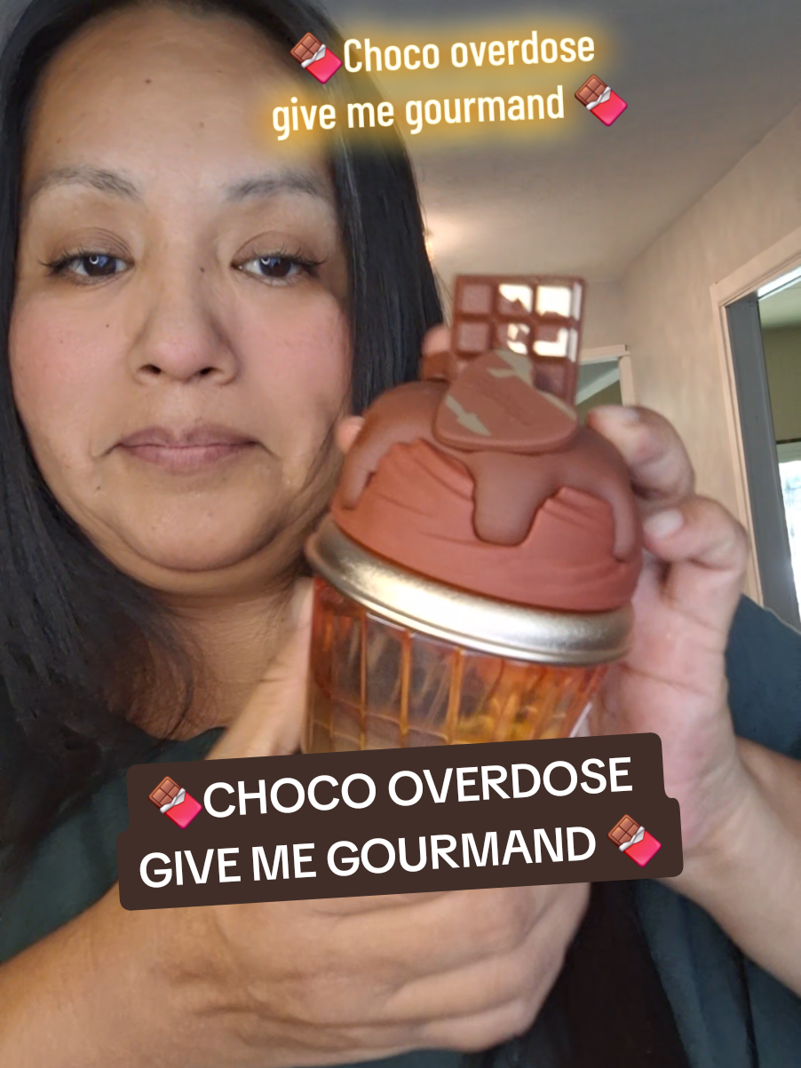 Lattafa Choco Overdose Give me gourmand 🍫🧁✨️🍫✨️🧁un perfume con notas de chocolate vainilla #perfumesarabes #lattafa #lattafaperfume #chocolate #tiktokshopcreatorpicks 