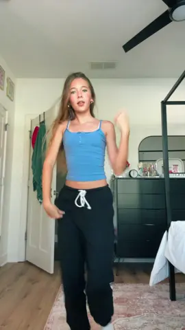 lola’s dancing????