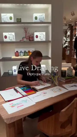Stay tuned #livedrawing #diptyque #drawinglive #artist 
