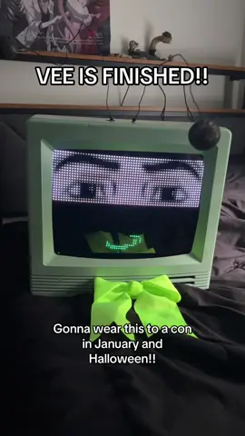 Why did she do that to me bro #dandysworldvee #cosplay #veedandysworld #roblox #roblox 