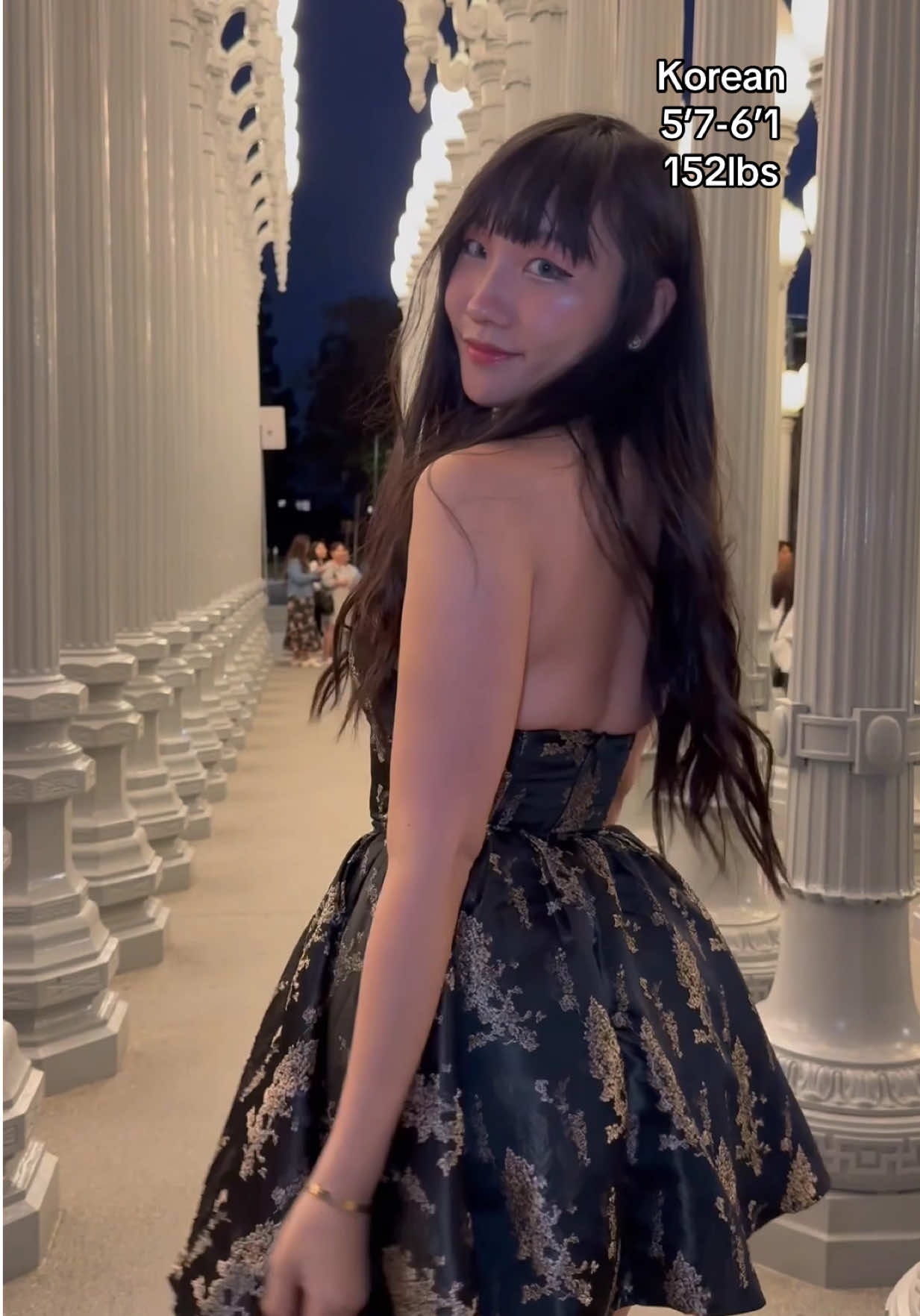 🌚Night and lights #lacma #dress 