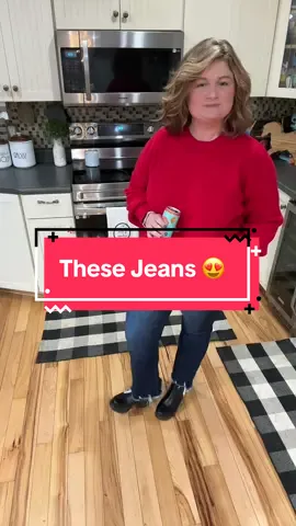 I cannot share these jeans rough! #jeans #risenjeans #wildoakboutique #momjeans #momfashion 