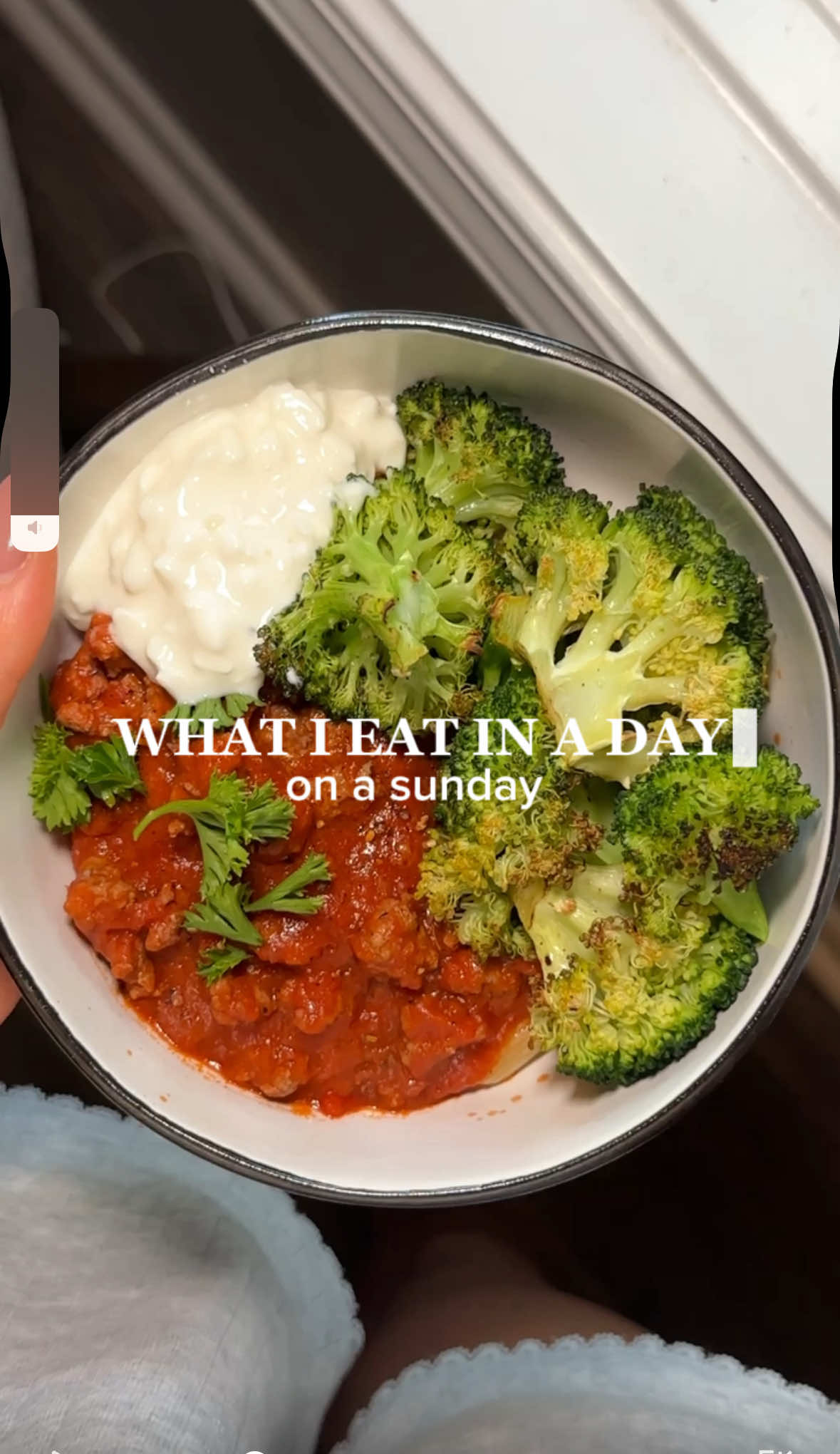What I eat in a day on a Sunday! Focusing on high protein foods and meals that make my tastebuds happy 🫶🏼 #wieiad #whatieatinaday #highproteinmeals 