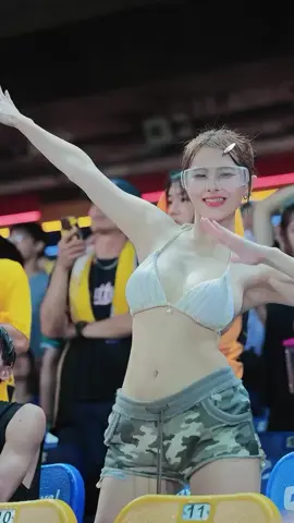 #xinhgirl #dance #hotgirl #cutedance #xinhgirlsuniverse 