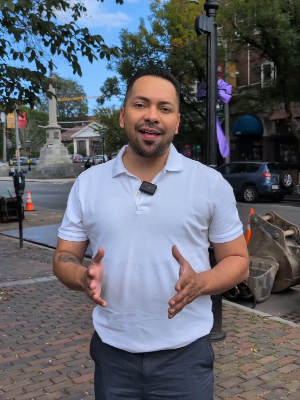 🚨 En Boston se están reportando nuevas redadas y detenciones de ICE. Si tú o alguien que conoces está en riesgo, tener el contacto de un abogado confiable puede hacer la diferencia. En @brookslawfirmpc  estamos aquí para defender tus derechos y apoyarte en los momentos más difíciles. 📞✨ 👉 Guarda este video y comparte la información. Tu seguridad y la de tu familia es lo más importante. #bostonma #boston #bostontiktok #inmigración #inmigranteslatinos 