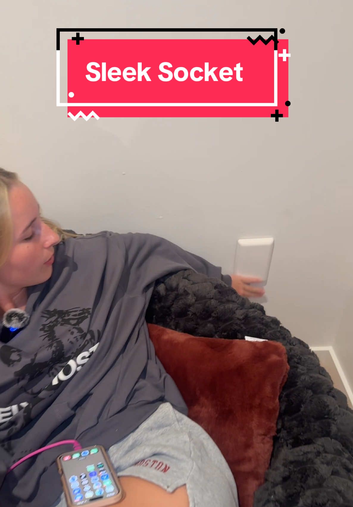 She couldn’t believe the outlet looked like that now! #outletcover #electricaloutlet #homeupgrades #extensioncord #sleeksocket 