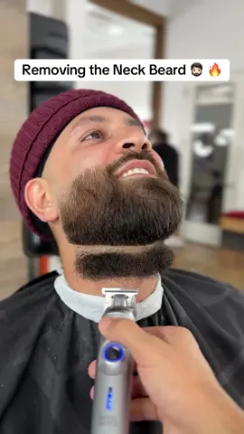 Book your Appointment link in bio Comment the word GUIDE to get my Free ebook #jjaybeardedbarber #beardtips #barberlife #beardsoftiktok 