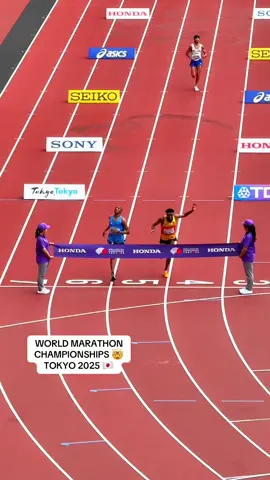 WORLD MARATHON CHAMPIONSHIPS 💪 TOKYO 2025 🇯🇵 CRAZY FINISH 🤯🏁  🥇 Alphonce Felix SIMBU 2h:09’:48” 🇹🇿 🥈 Amanal PETROS 2h:09’:48” 🇩🇪 🥉 Iliass AOUANI 2h:09’:53” 🇮🇹 I couldn’t believe it 😱 Amazing job with 80% of humidity and hot temperatures 🔥🥵 @WorldAthletics @PUMA #Running #tokyo #marathon #motivation #inspiration 