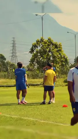 Persiapan acl two,persib kembali berlatih hari ini👀 #elianoreijnders #thomhaye #persibbandung #fouryoupage #fyp 