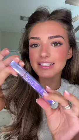 The way this product completely changed my lashes 😍 The Kosas Soulgazer Mascara! @Kosas  Kosas is coming to Tuscaloosa on September 15-16 at the Student Center Plaza from 10 am - 4 pm and you can try the Soulgazer Mascara for yourself as well as some free goodies 🤞🏼  #kosas #kosaspartner #grwm #makeup #bama 