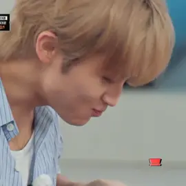 ternyata chenle suka makanan pedes guys😭 disaat yang lain kepedasan, cuma dia yang biasa aja pas makan makanan super pedes😍 sabi nih chenle kita ajak makan seblak level 10🤭 #chenle #nctdream 