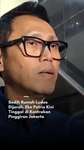 Rumah mewahnya rusak serta isinya dijarah oleh warga saat kerusuhan beberapa waktu lalu, komedian Eko Patrio kini memilih tinggal di rumah kontrakan. Eko Patrio yang merupakan anggota DPR RI nonaktif itu mengaku memilih untuk mengontrak sebuah hunian di pinggiran Jakarta. Baca selengkapnya di www.teritorial.com #ekopatrio #anggotadpr #rumahekopatrio #teritorialdotcom 