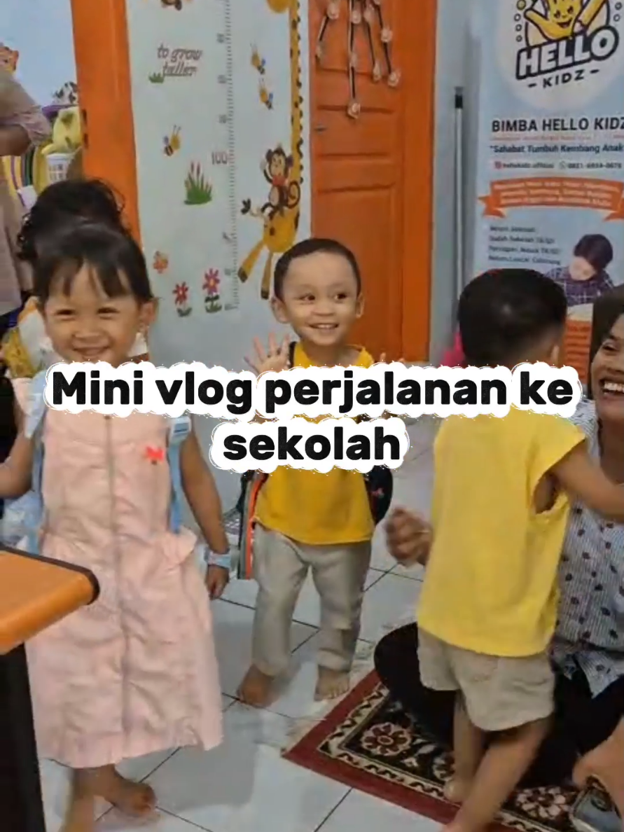 Perjalanan ke sekolah lewati gunung sungai jembatan kota 😆