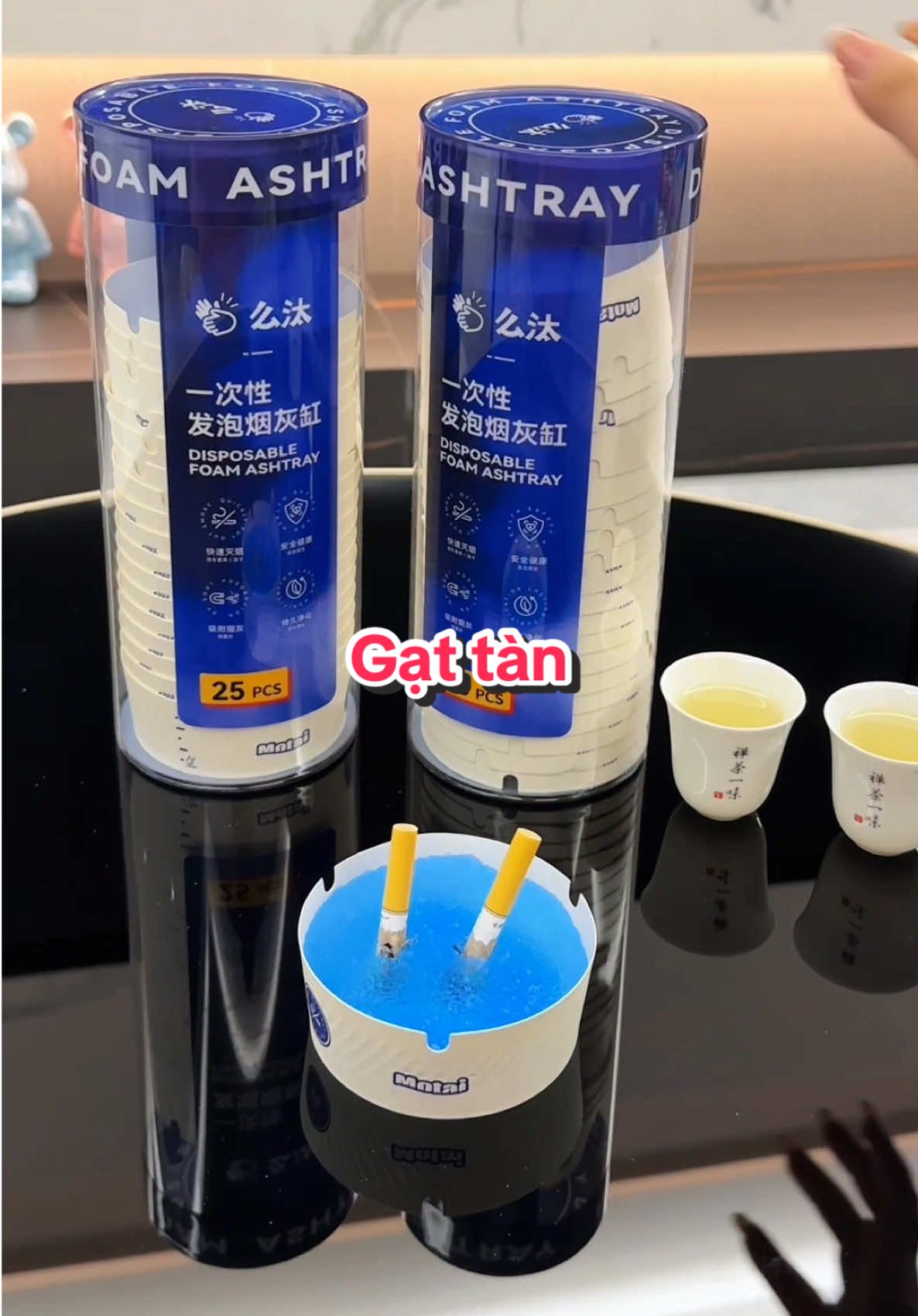 Gạt tàn dùng 1 lần  ✔️ Không mùi khó chịu ✔️ Thấm hút tốt, dập tàn nhanh ✔️ Sử dụng xong vứt bỏ, không cần rửa