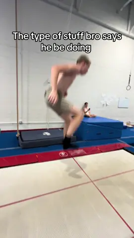 Follow for more #flips #fyp #freestyle #gymnastics #trampoline 