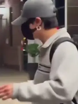 Bé dễ thương qué, bé về hay dao zị☺️ #jungkook #jeonjungkook #btsarmy #xuhuongtiktok 